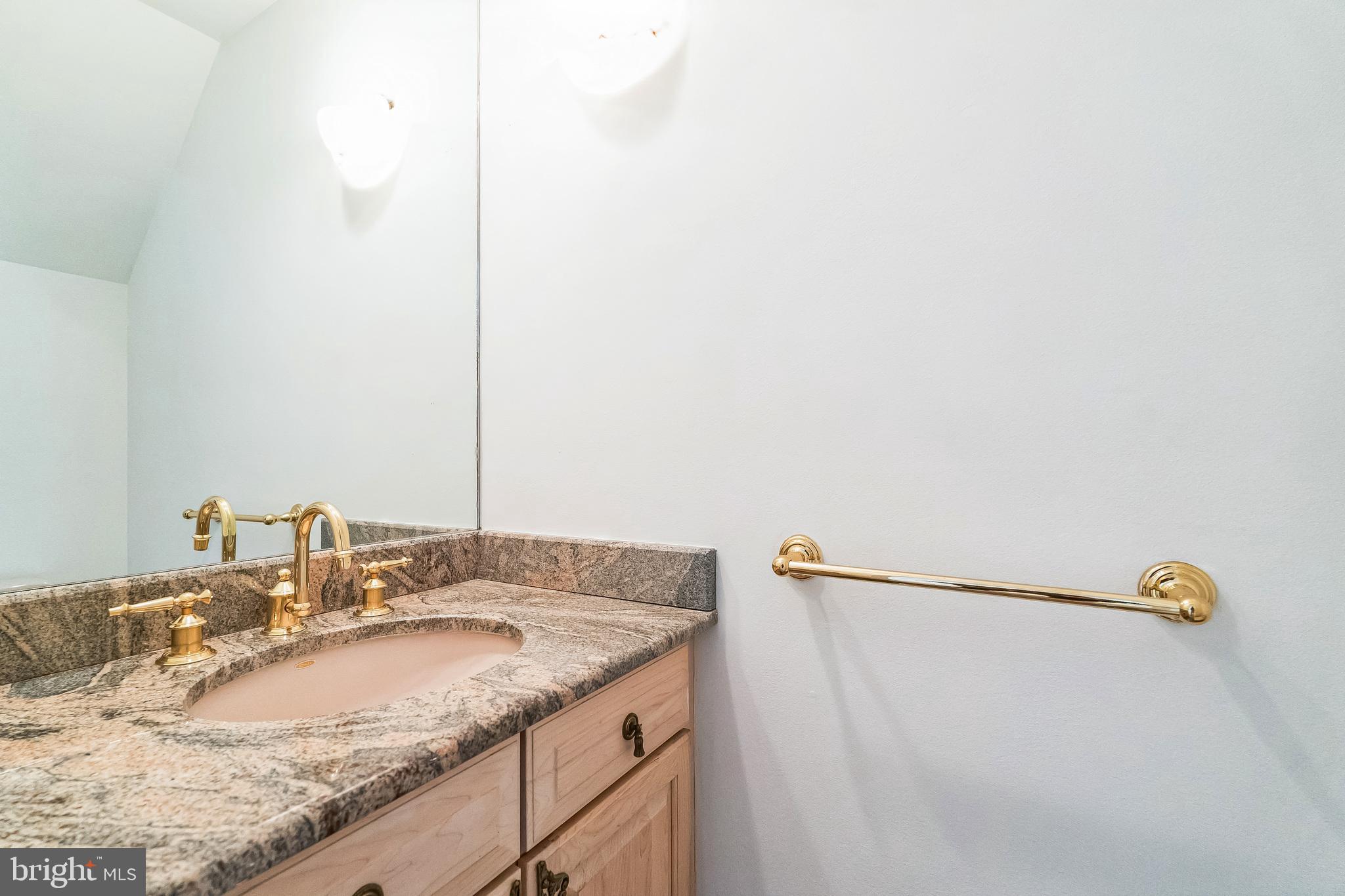 212-24 S 24th St #2412a