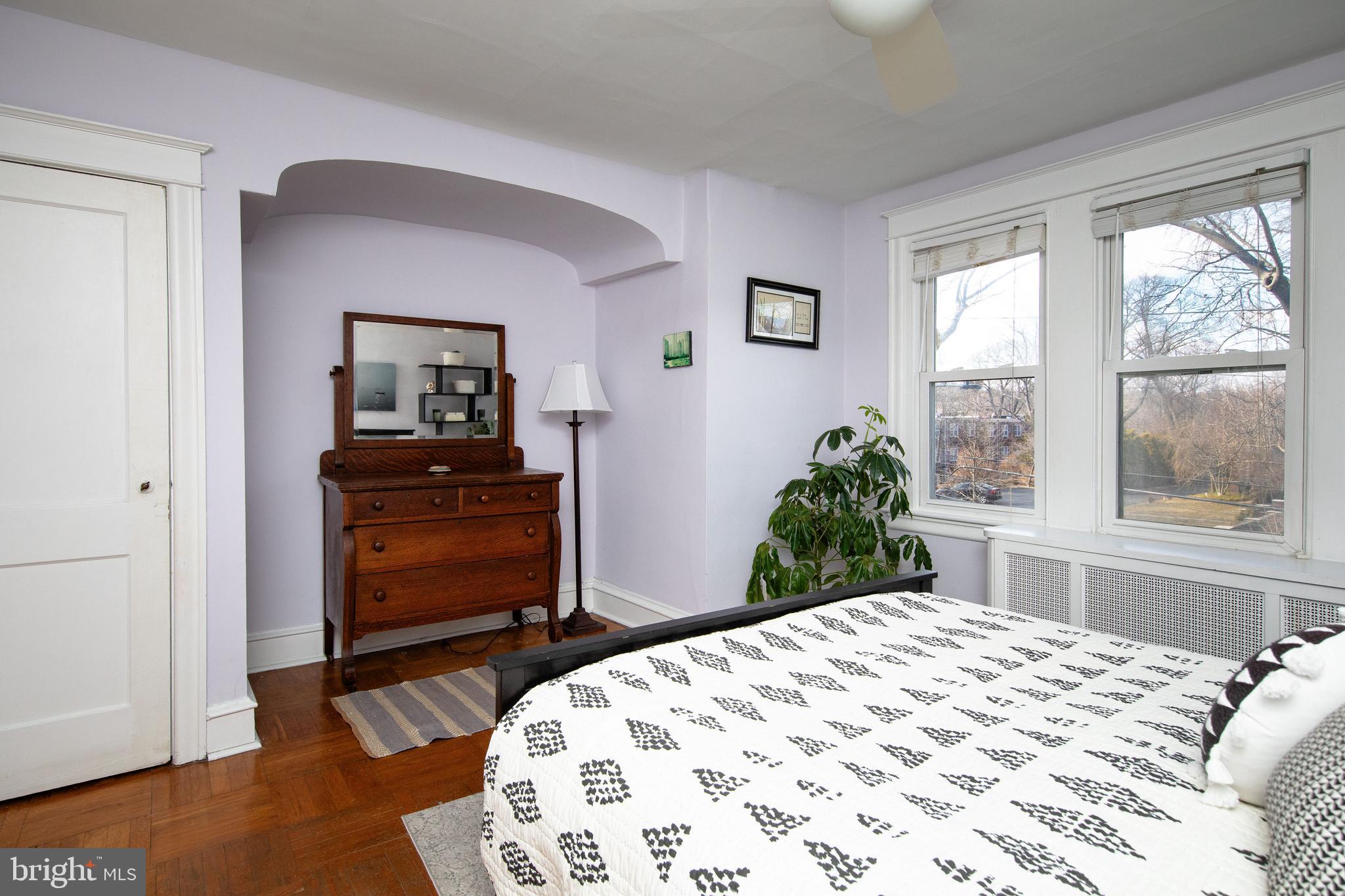 108 E Roumfort Rd