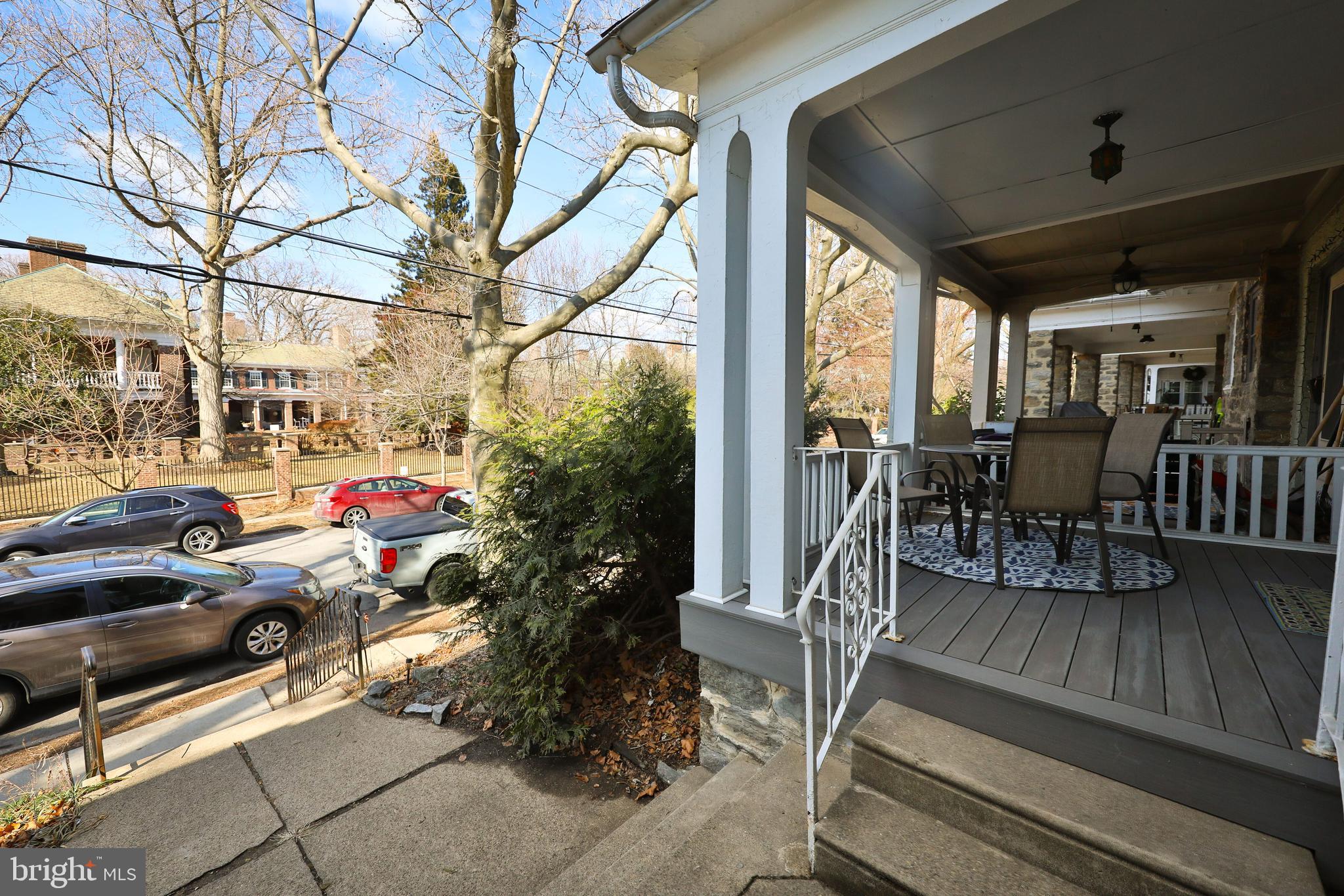 108 E Roumfort Rd