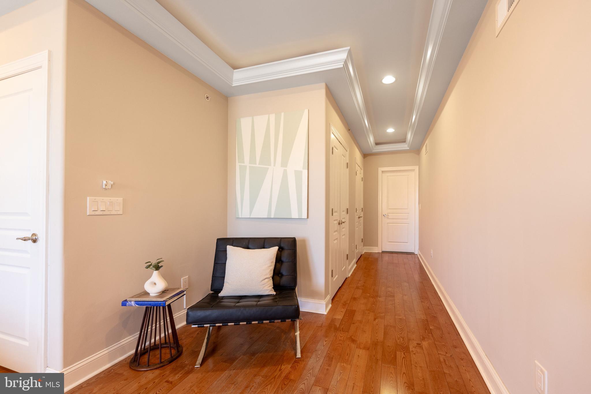 2561 Kern St