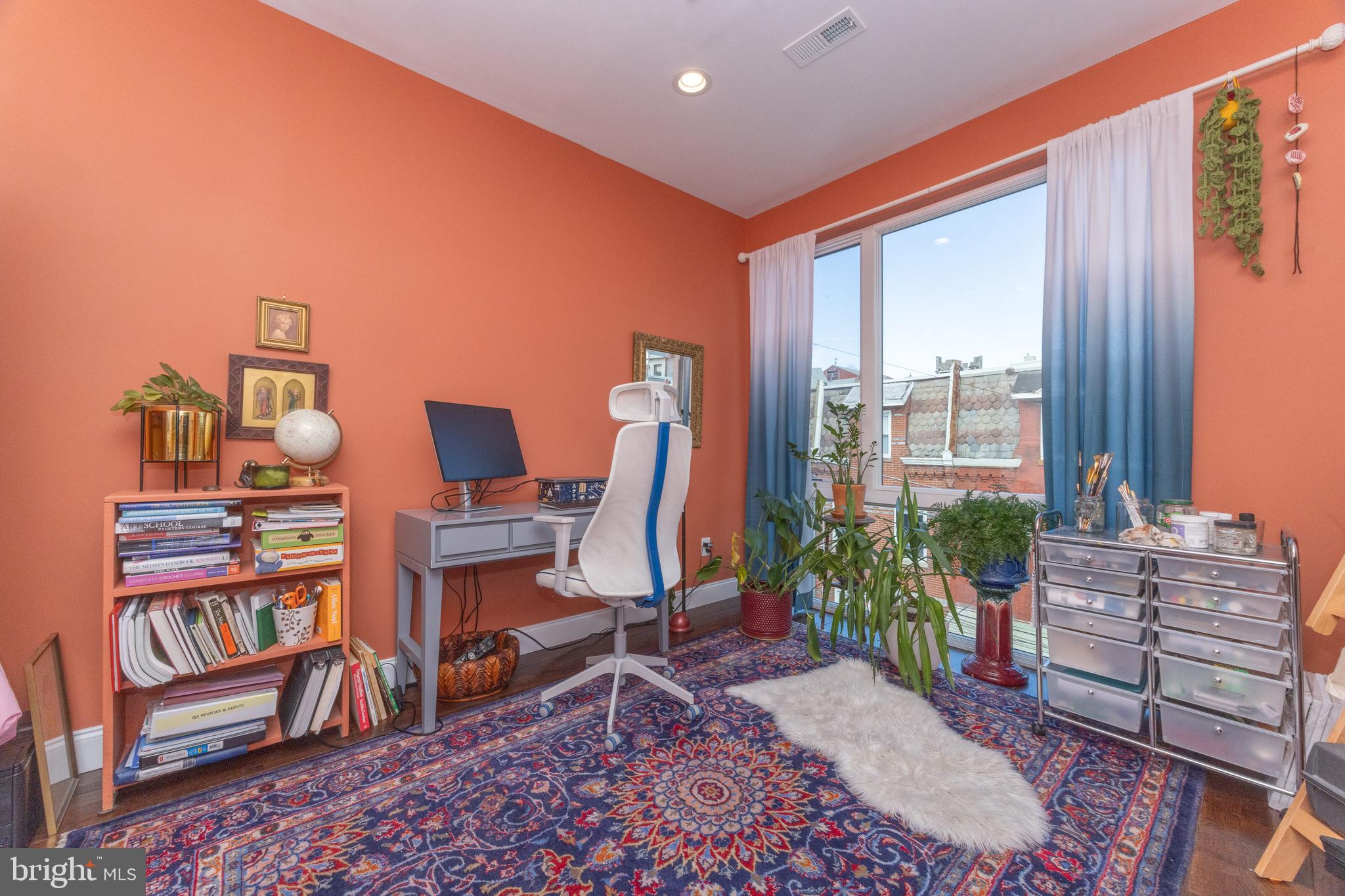 1508 Cambridge St #B- Upper