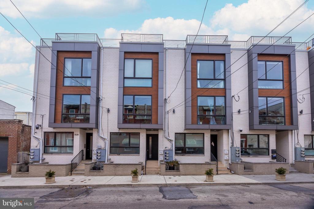 1508 Cambridge St #B- Upper