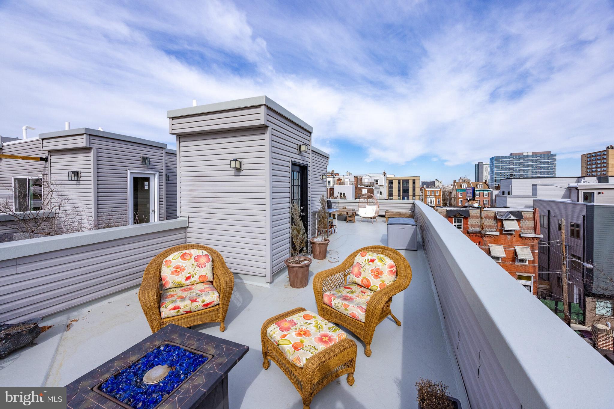 1508 Cambridge St #B- Upper