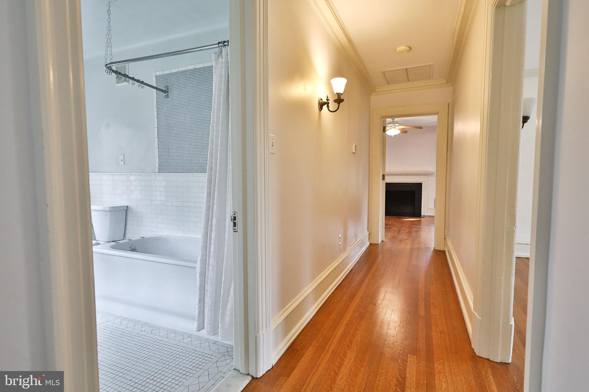 6610 WISSAHICKON AVE #SW