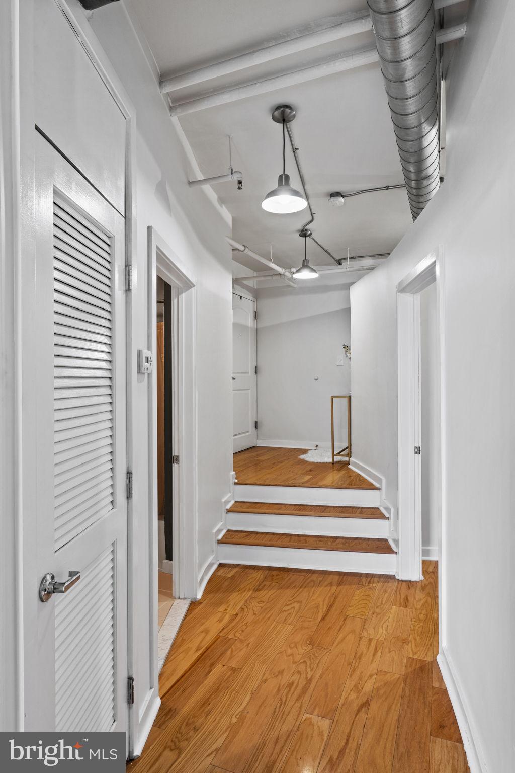 112 N 2nd St #5h4