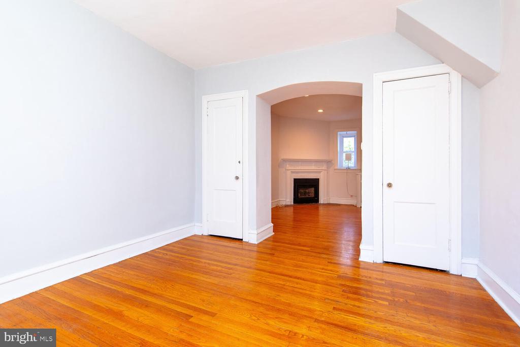 246 W GORGAS LN