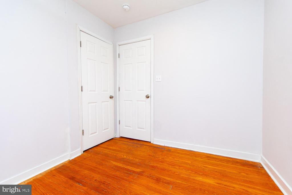 246 W GORGAS LN