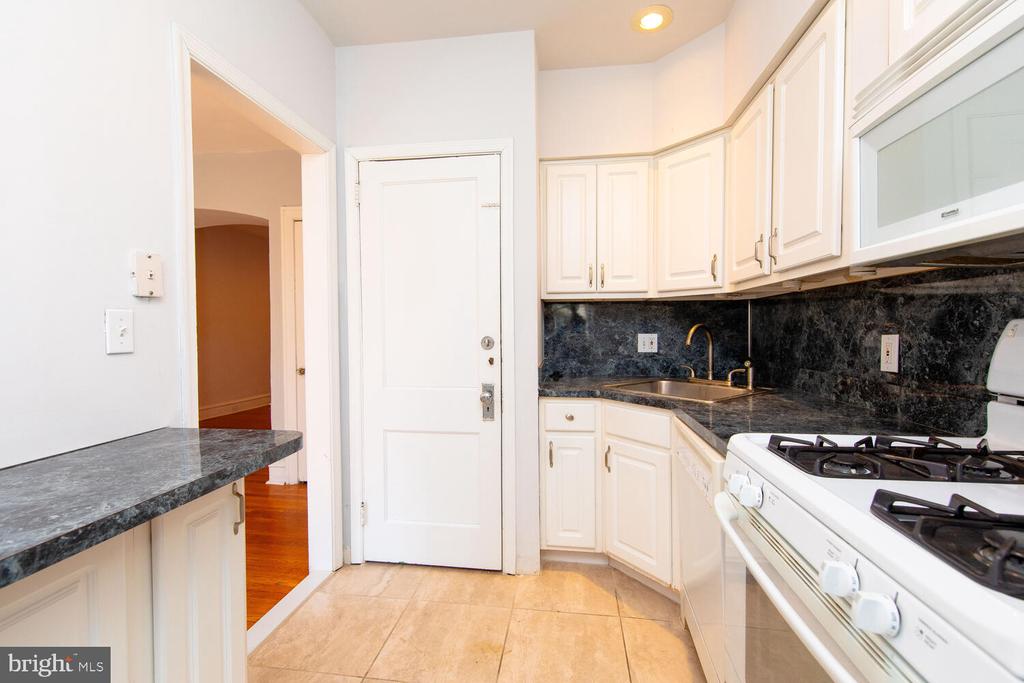 246 W GORGAS LN