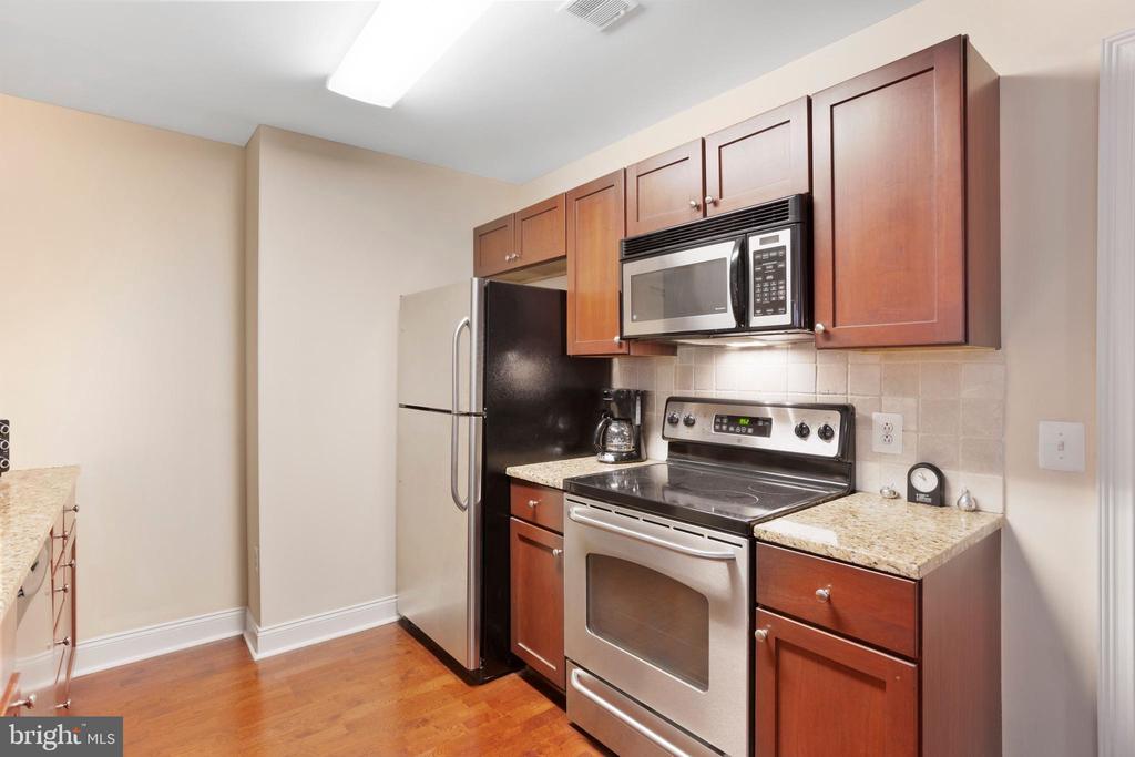 1 Academy Cir #109