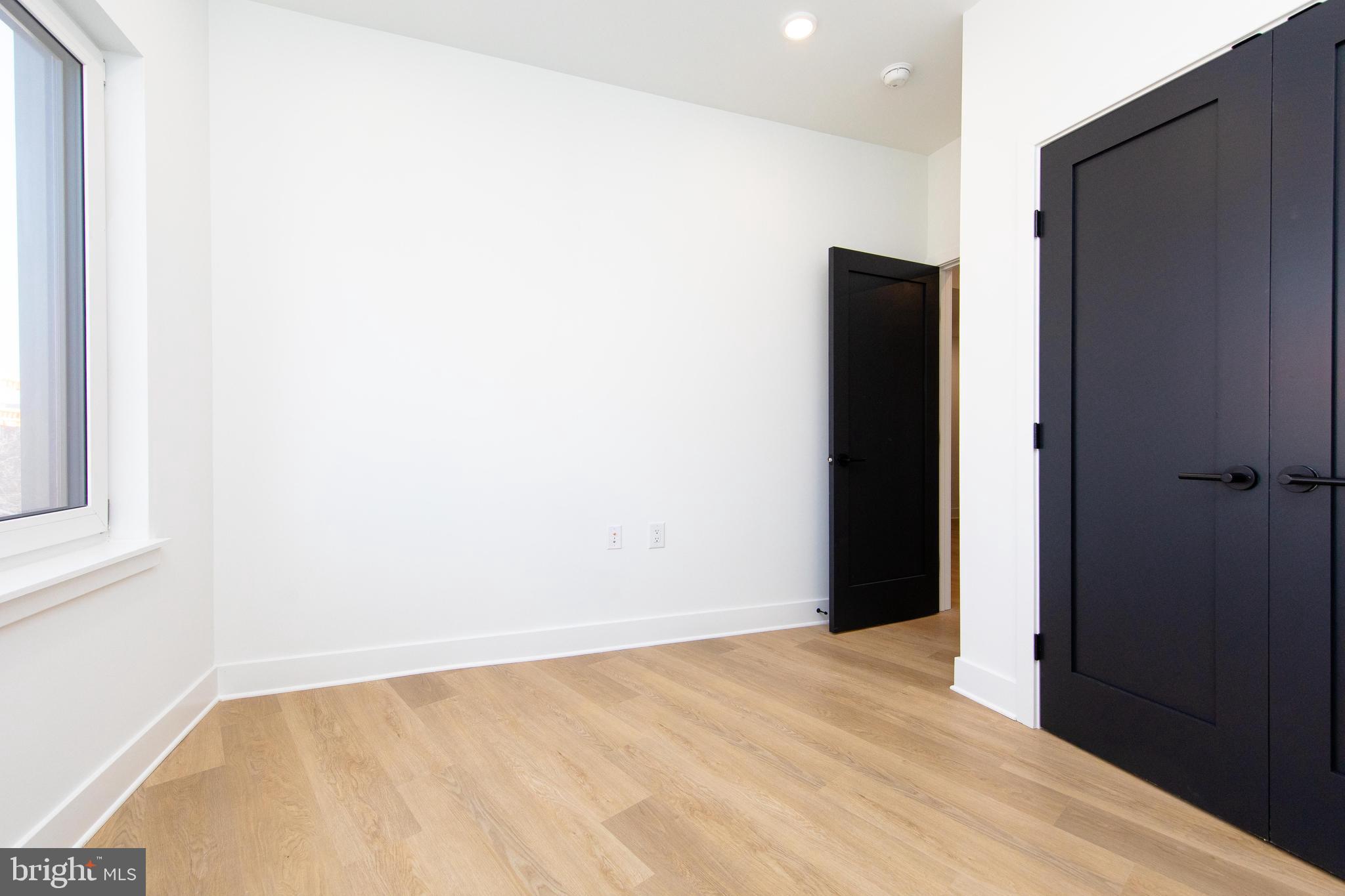 633-35 N 5TH ST #301