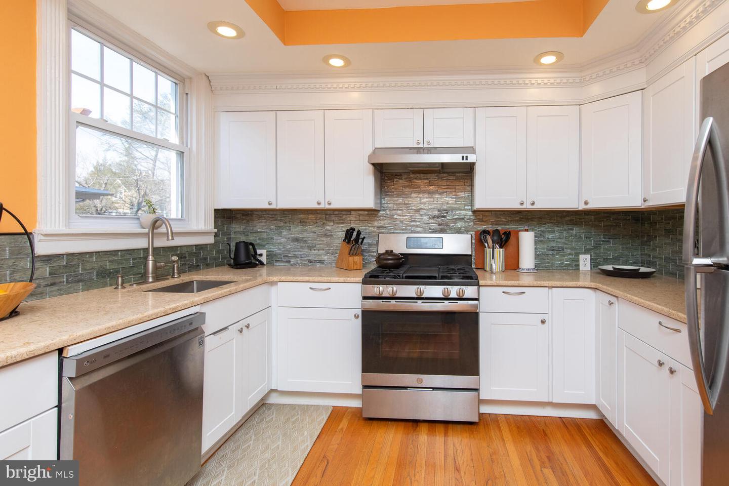 405 W Mount Airy Ave