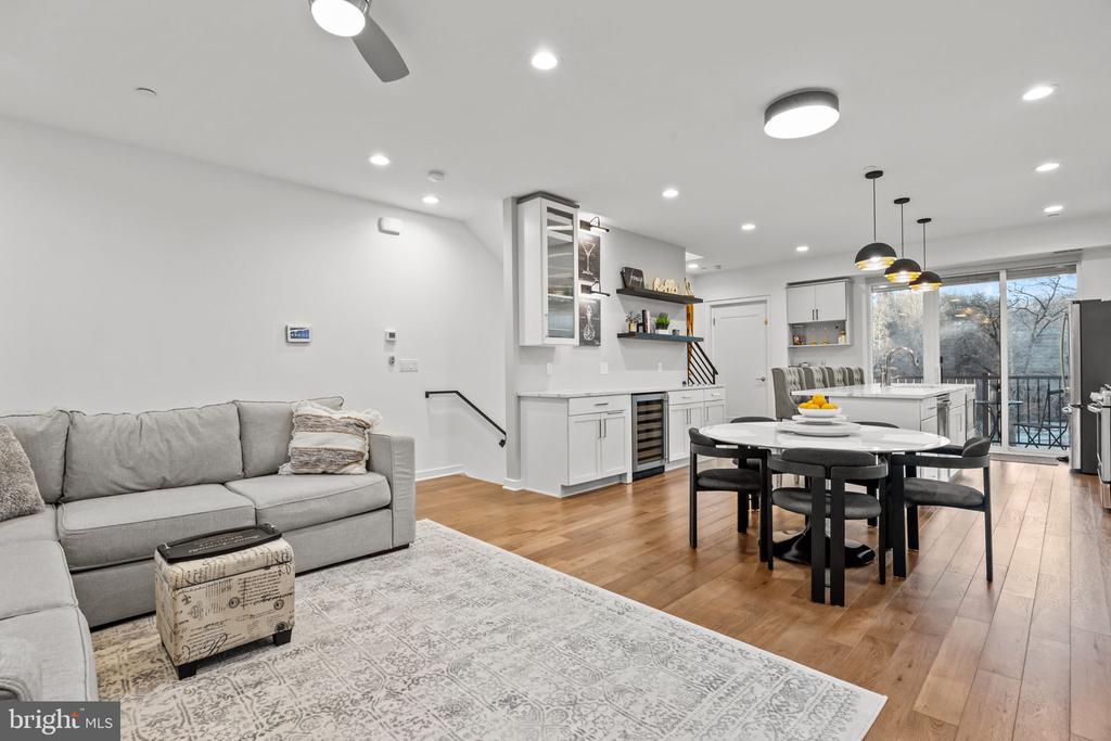 4445 River Ridge Ct