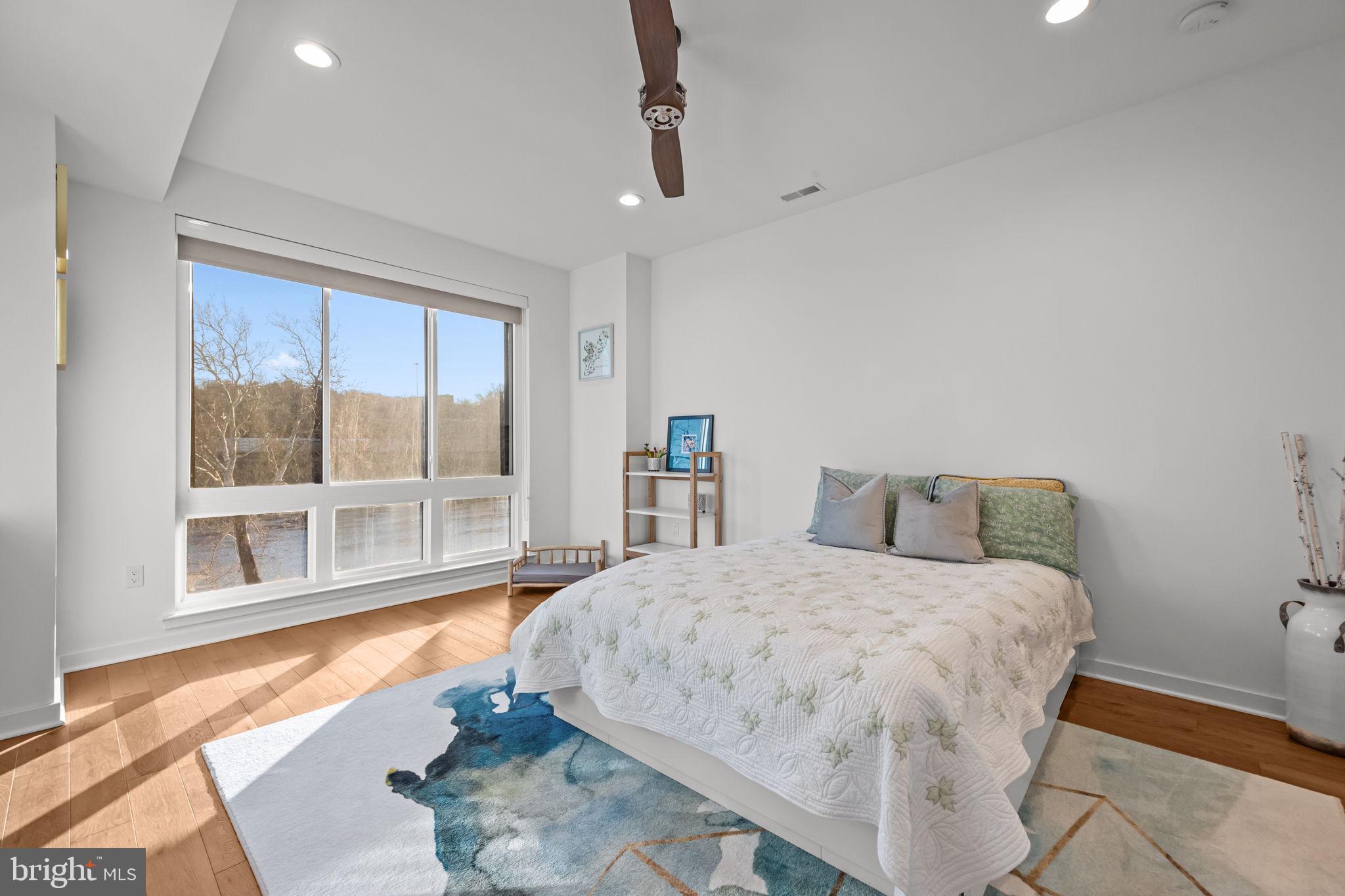 4445 River Ridge Ct