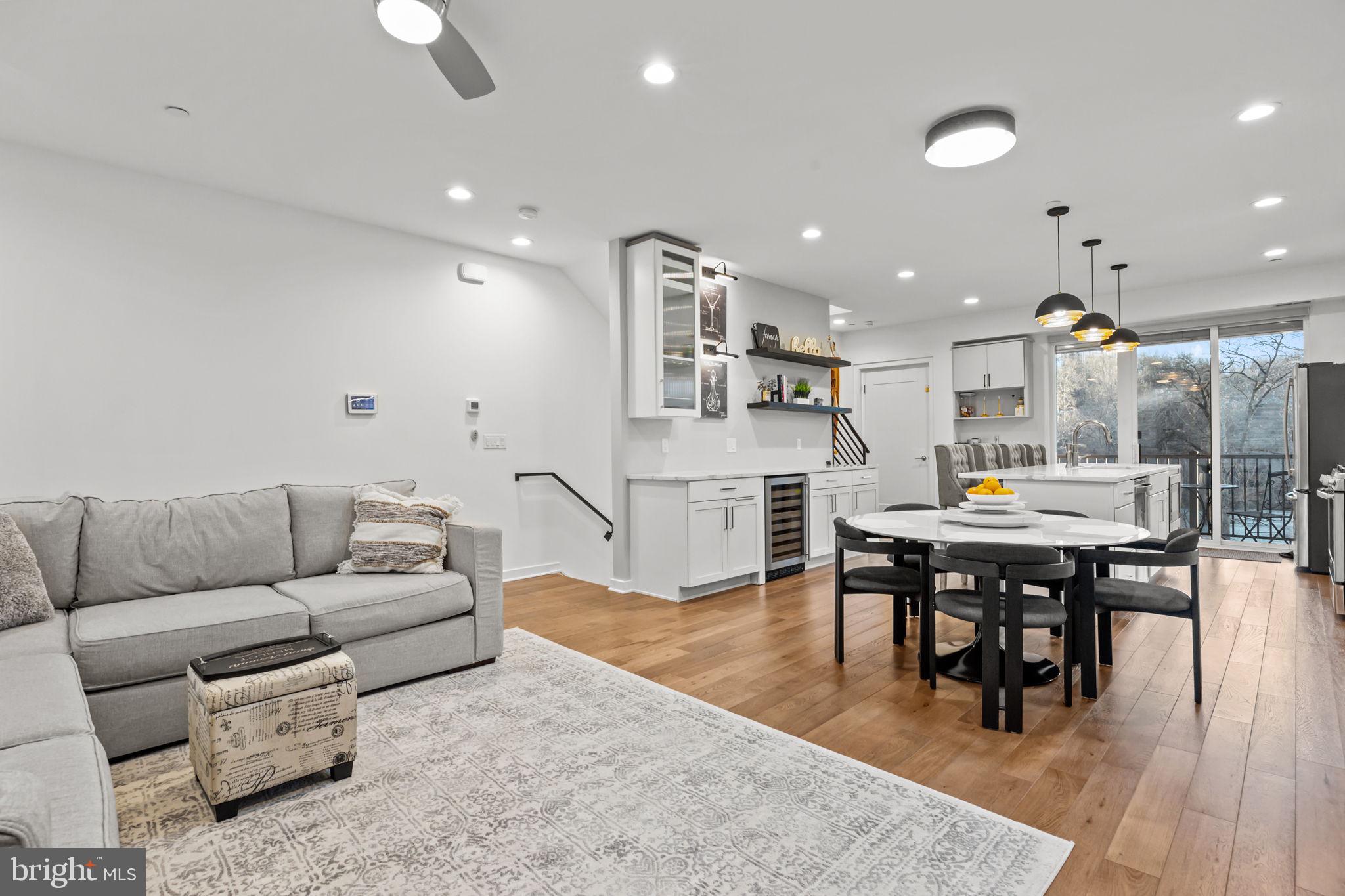 4445 River Ridge Ct
