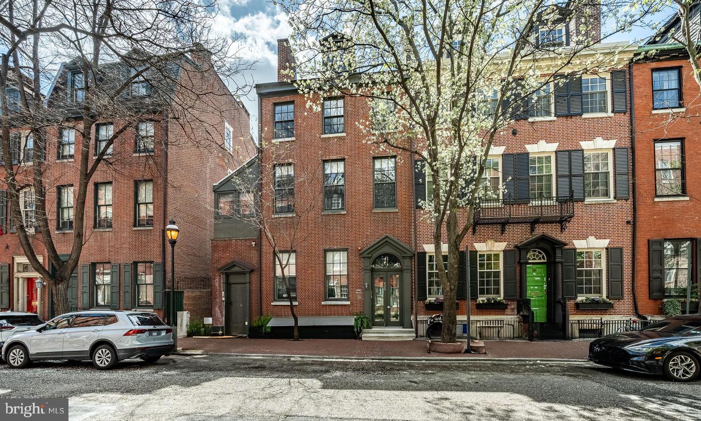 920 Clinton St #1r