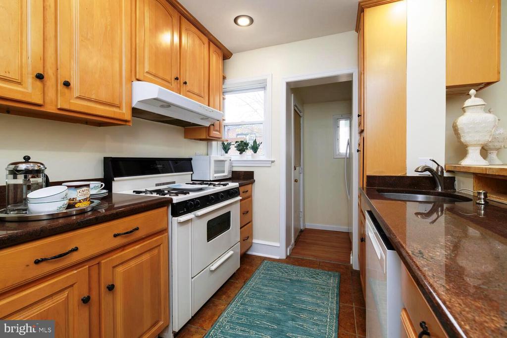 223 W Durand St