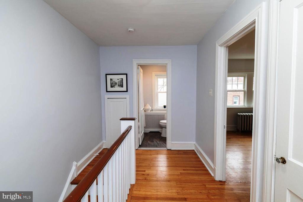 223 W Durand St