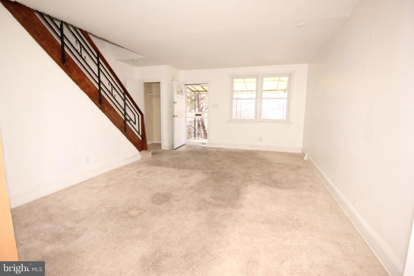 7259 Mansfield Ave