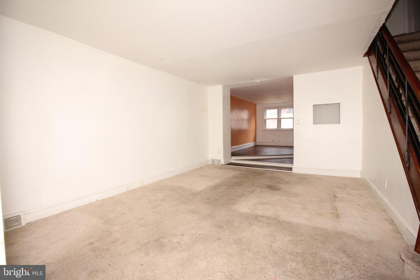 7259 Mansfield Ave