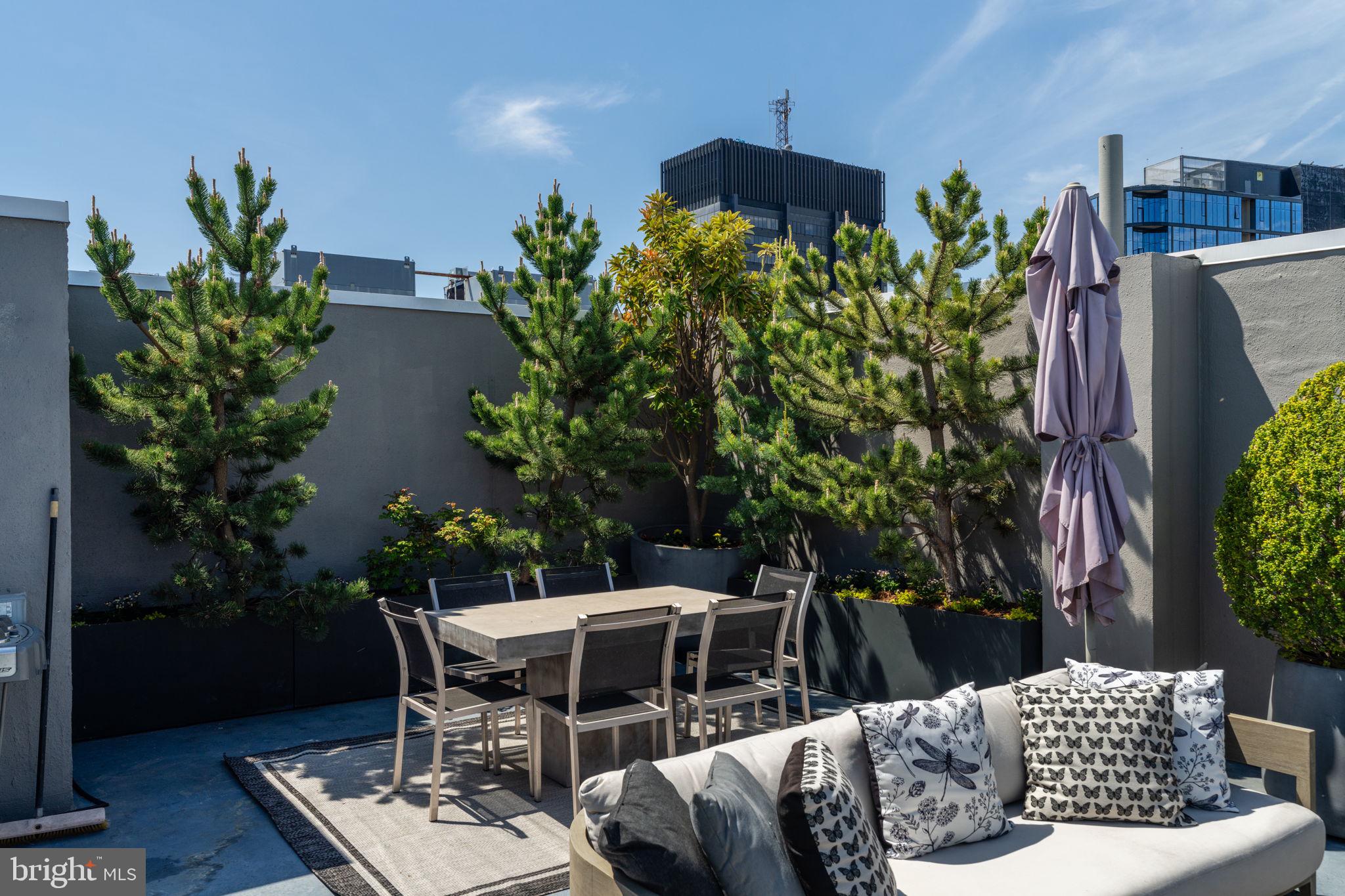 2200 ARCH STREET 1204