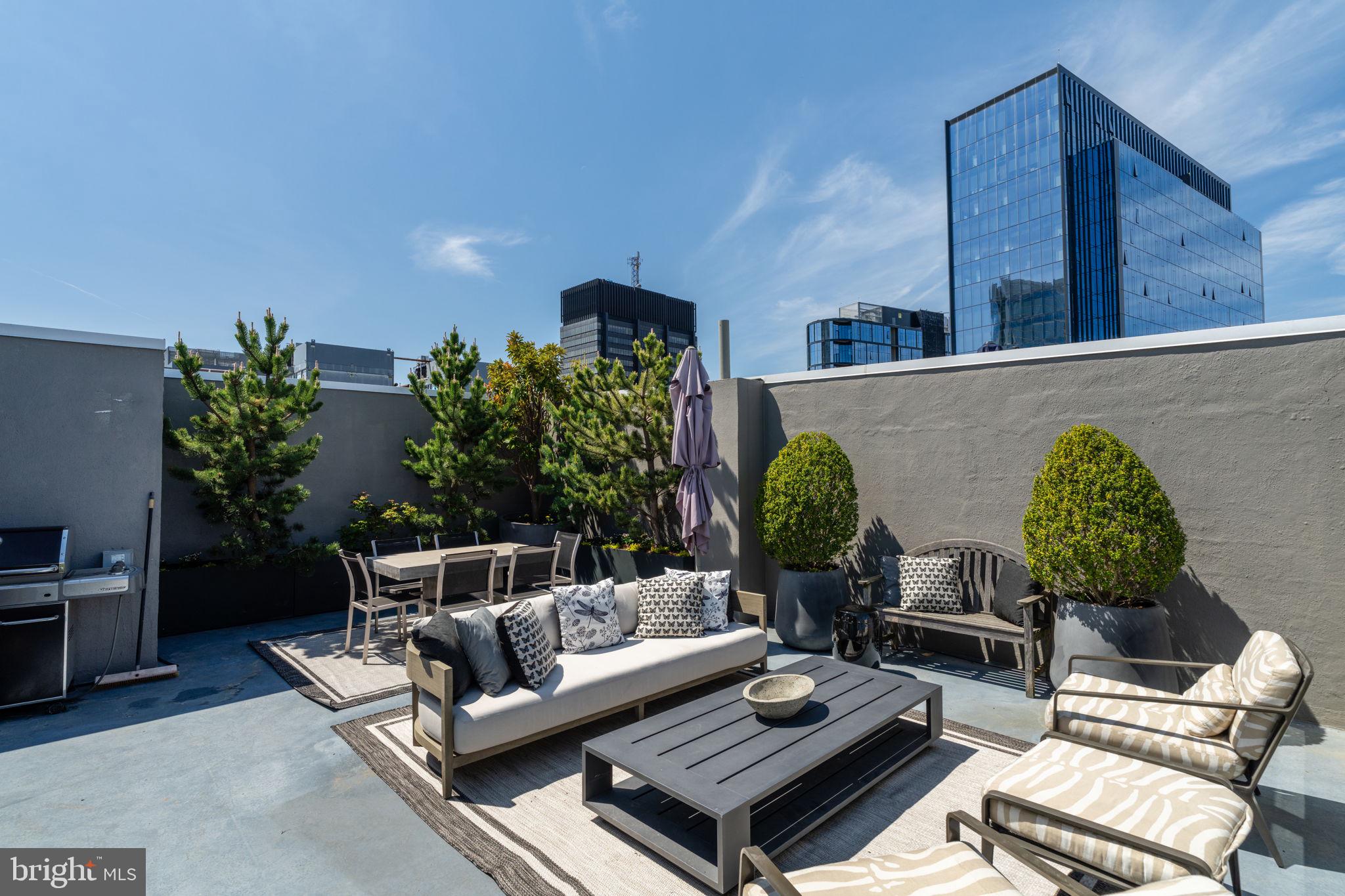 2200 ARCH STREET 1204