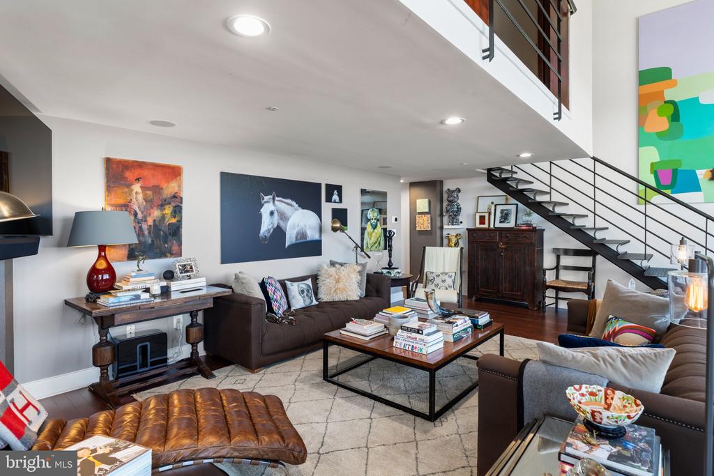 2200 ARCH STREET 1204