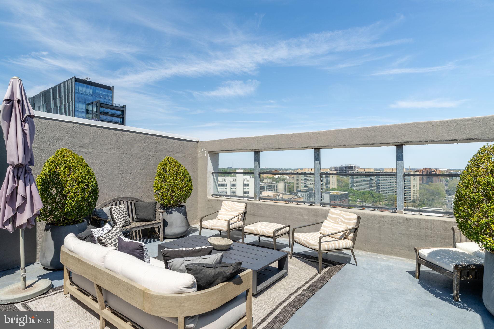 2200 ARCH STREET 1204