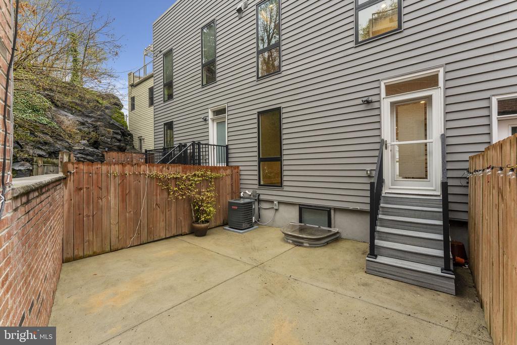 226 Green Ln