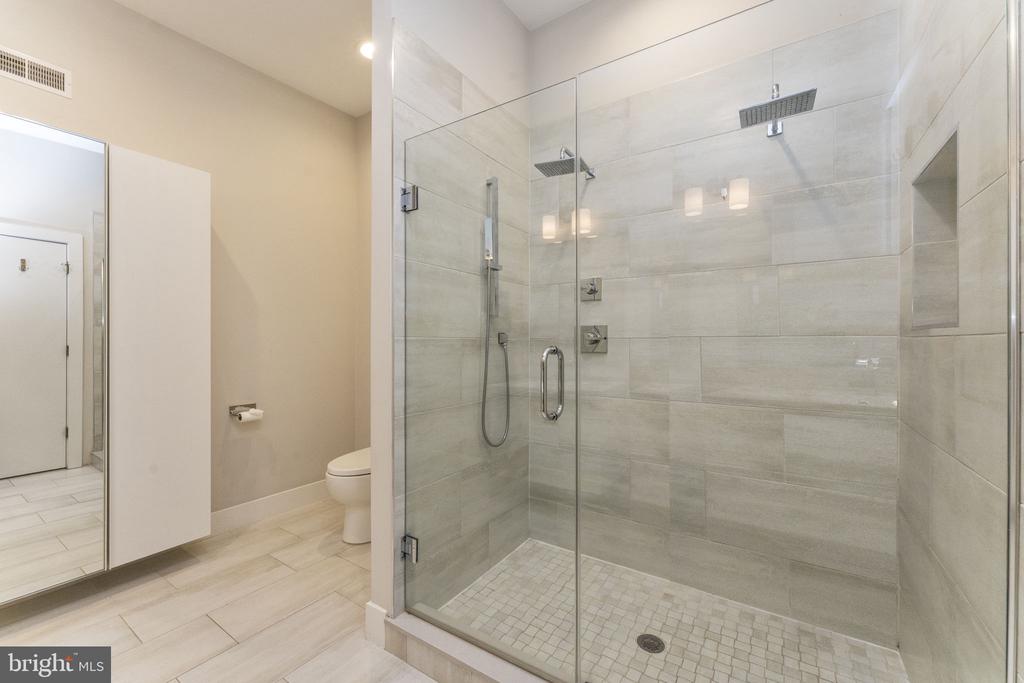 226 Green Ln