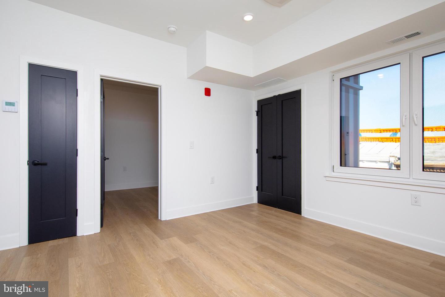 633-35 N 5TH ST #203