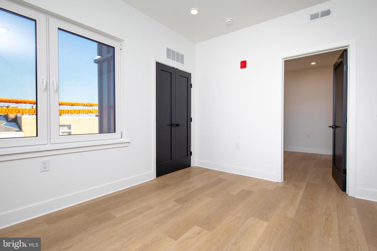 633-35 N 5TH ST #304