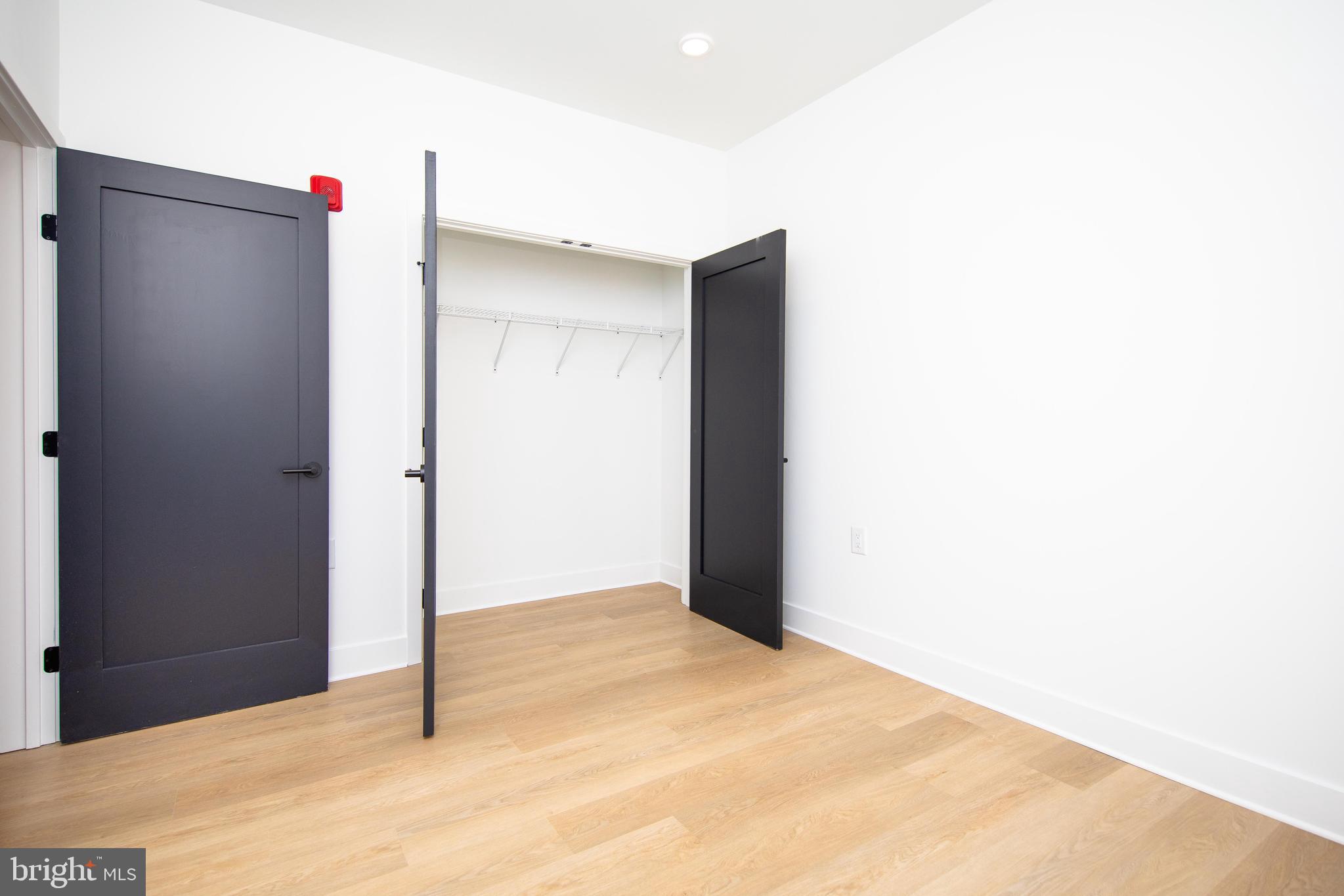 633-35 N 5TH ST #403