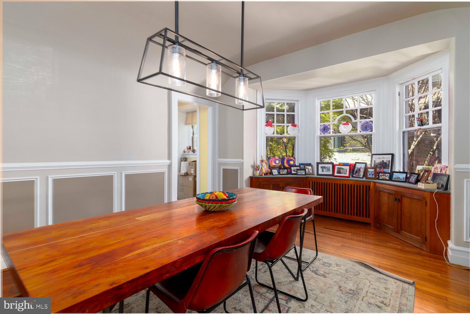 228 W WILLOW GROVE AVE