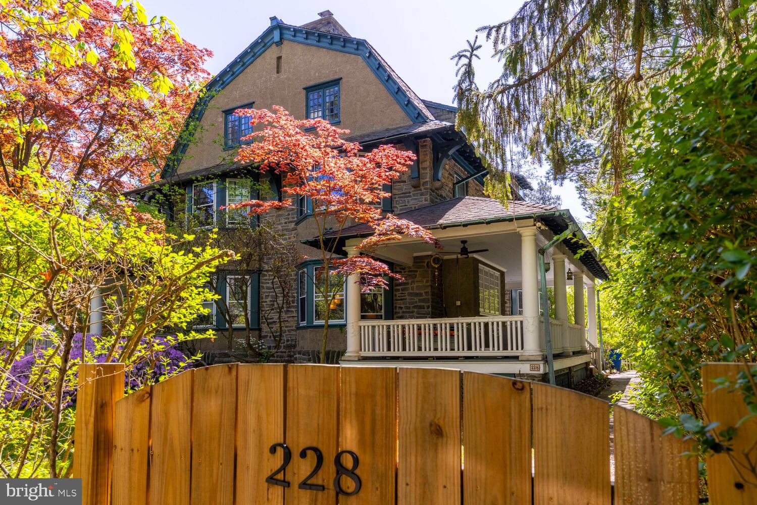 228 W WILLOW GROVE AVE