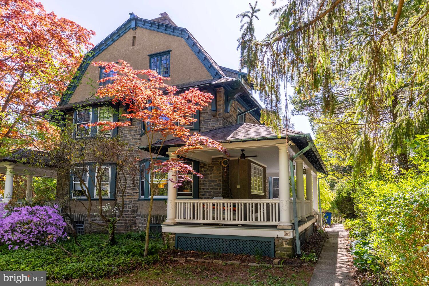 228 W WILLOW GROVE AVE