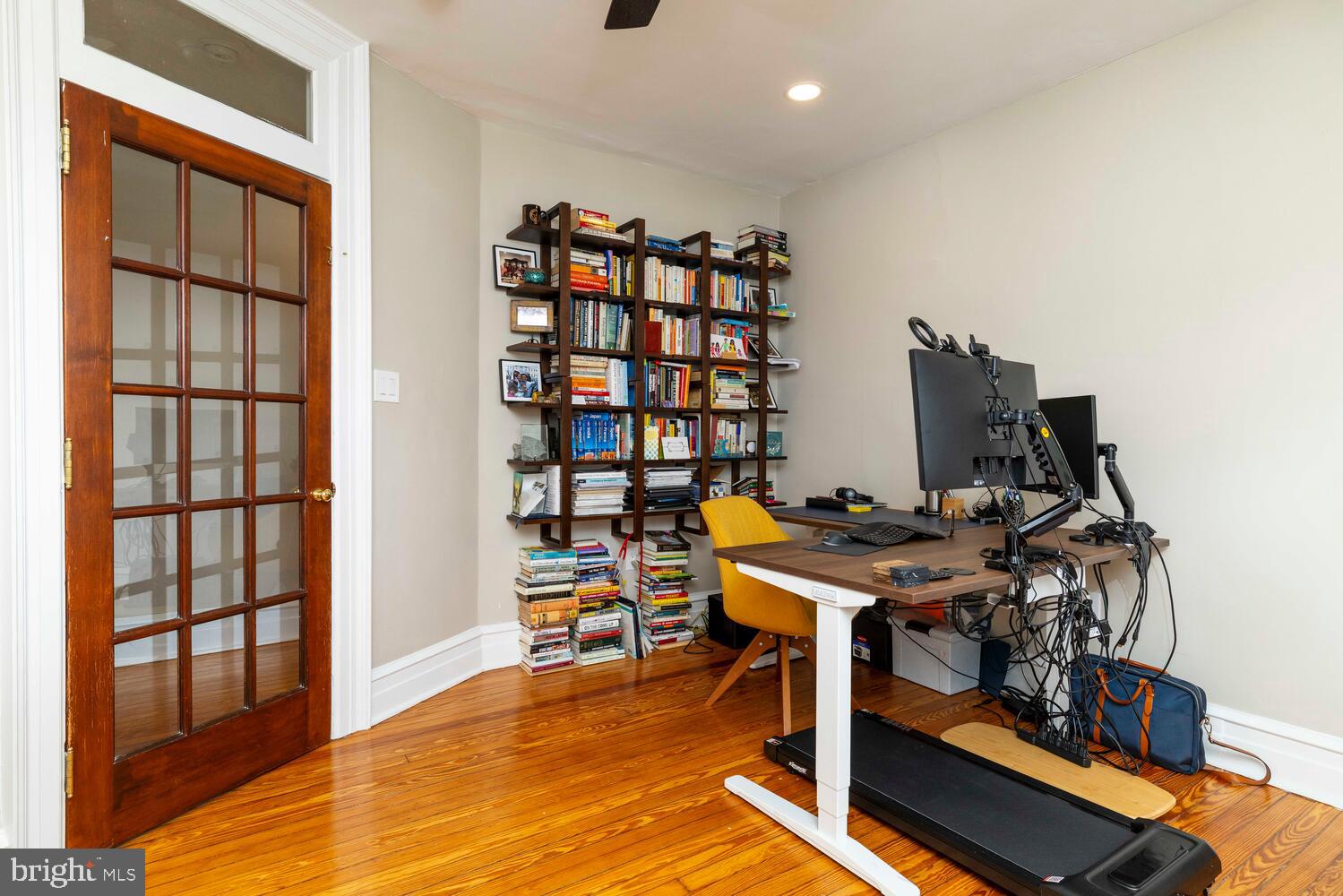 228 W WILLOW GROVE AVE