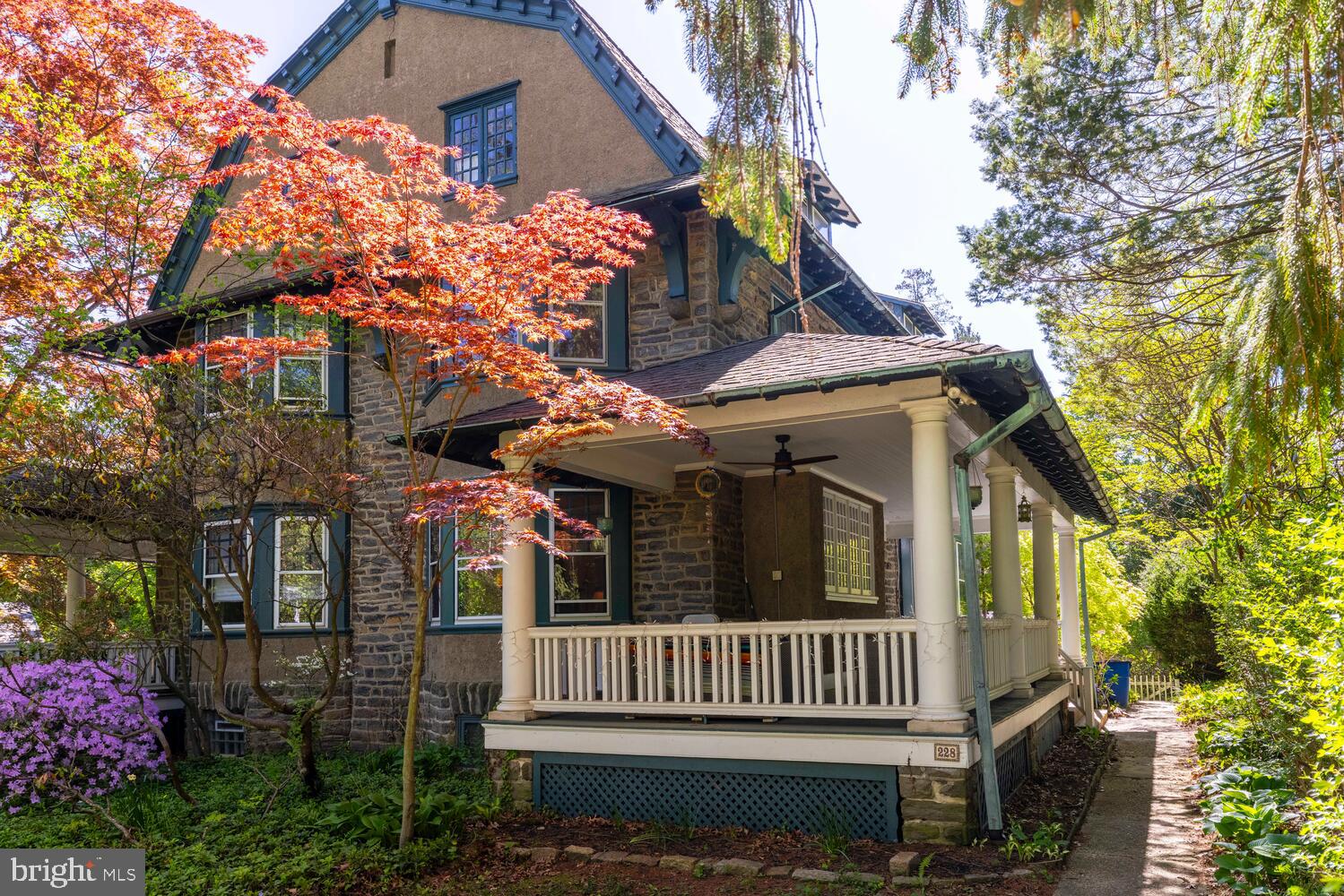 228 W WILLOW GROVE AVE