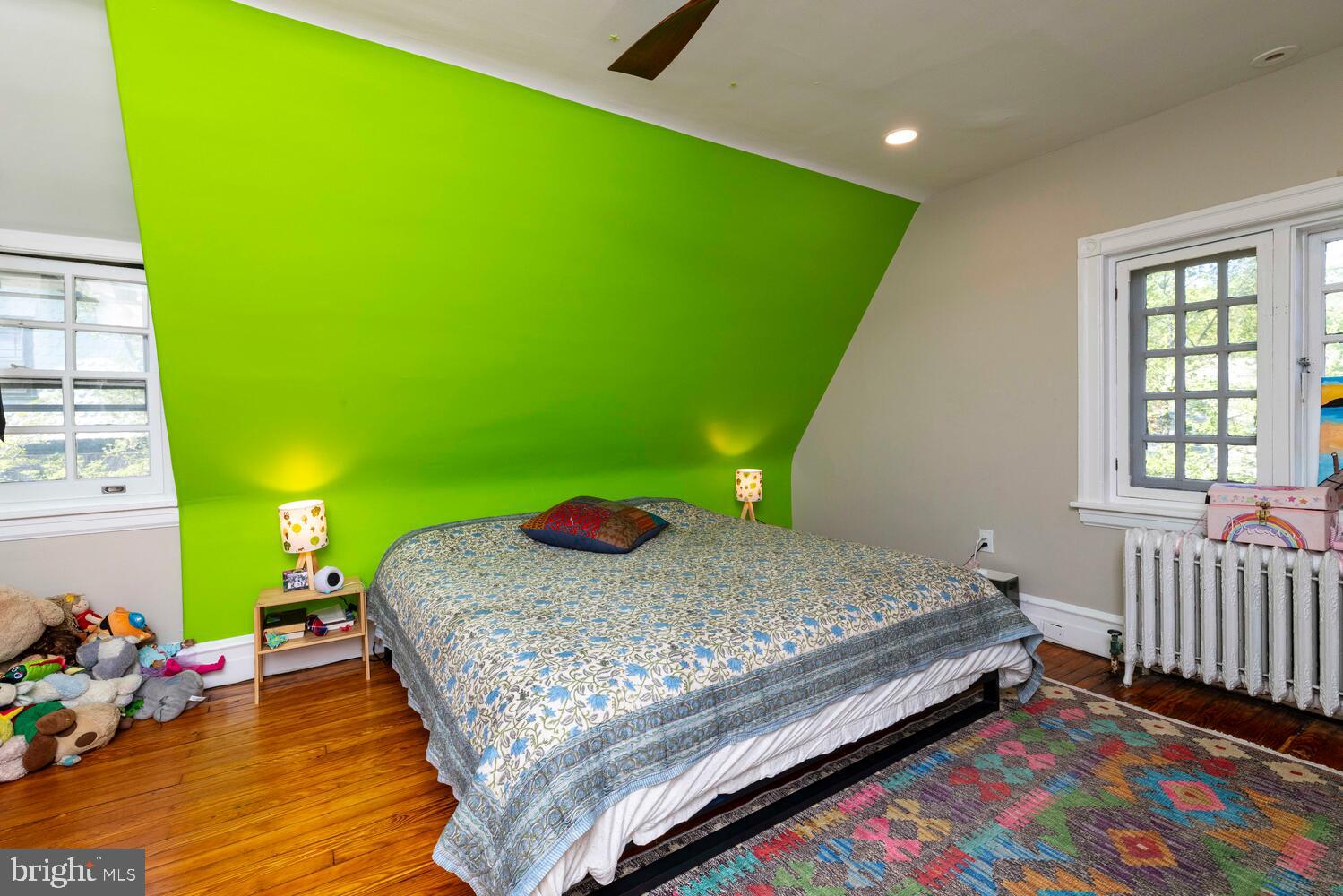 228 W WILLOW GROVE AVE