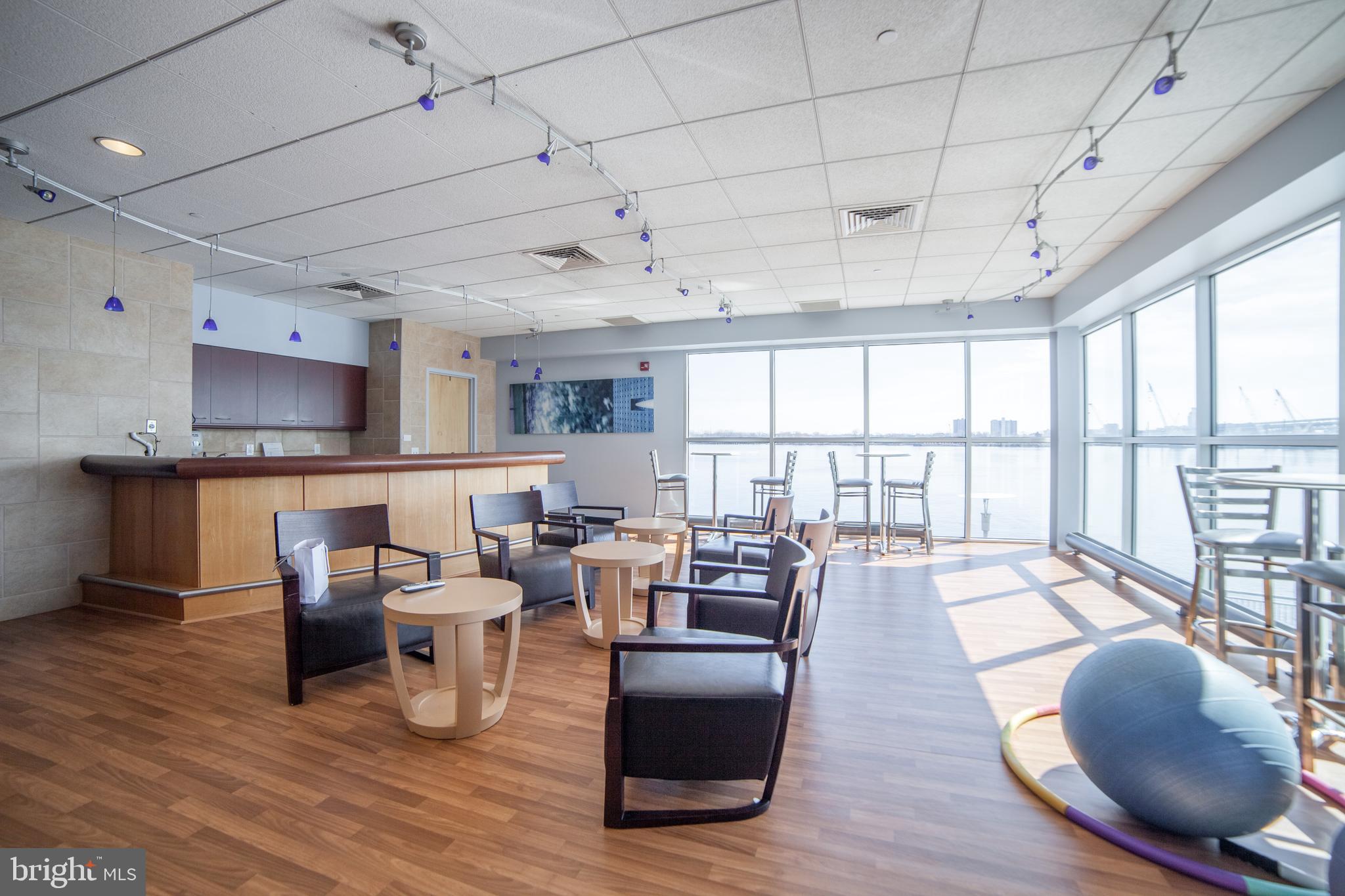 901 N PENN ST #R1905