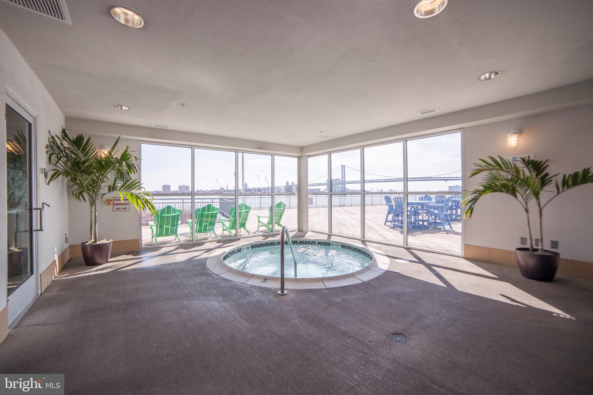 901 N PENN ST #R1905