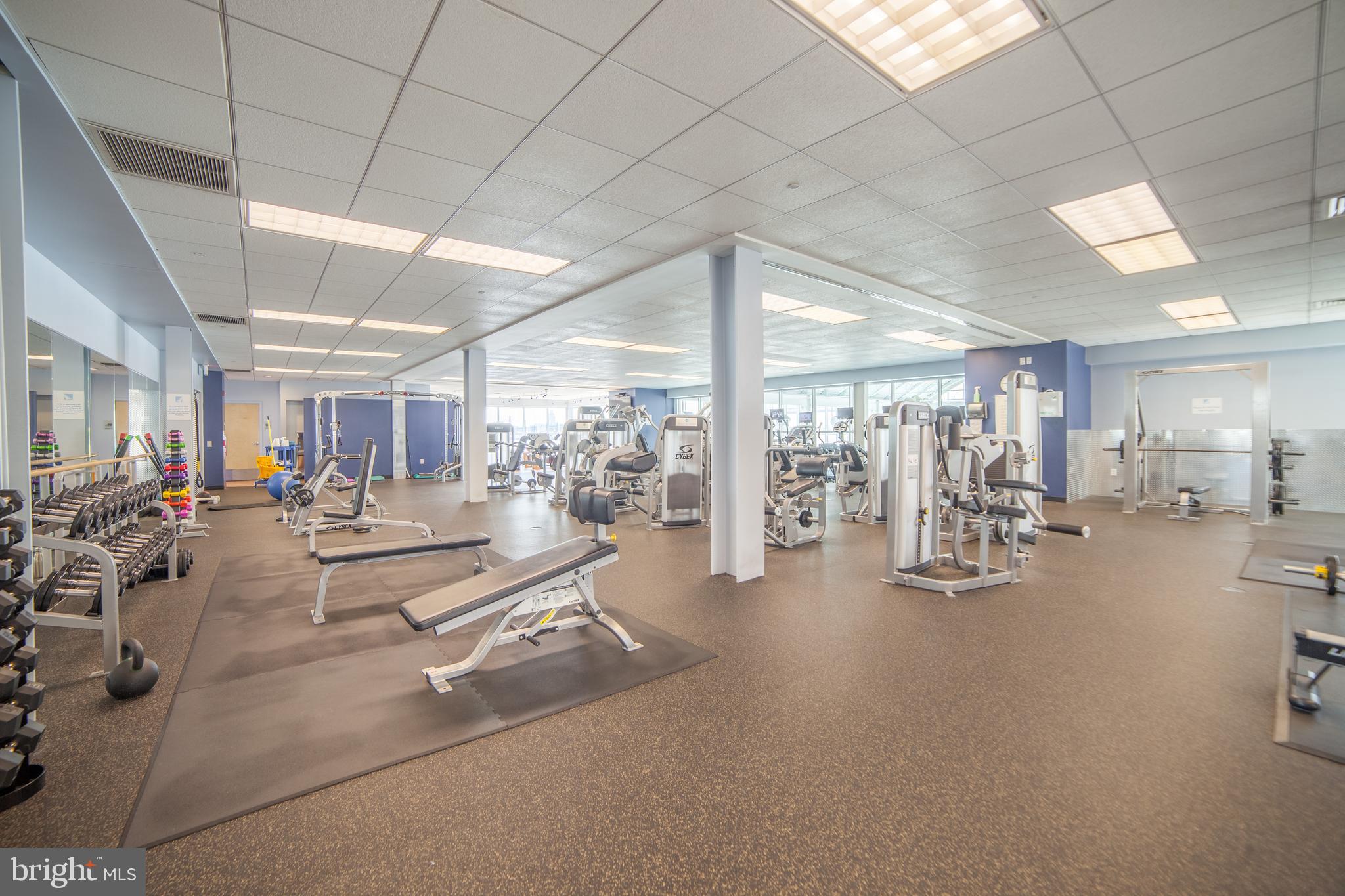 901 N PENN ST #R1905