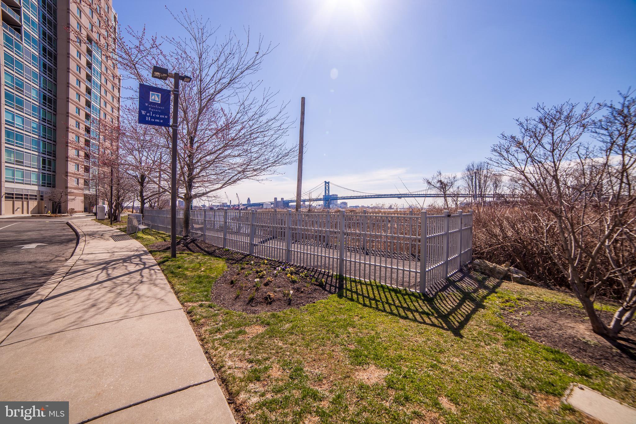 901 N PENN ST #R1905