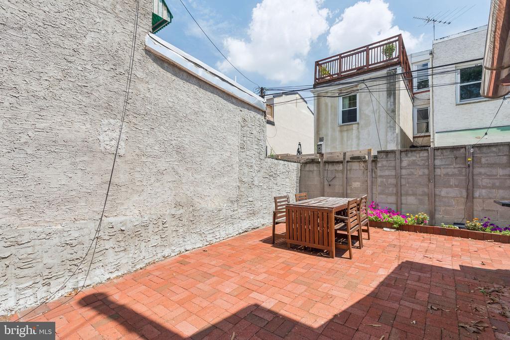 1229 S MARSHALL STREET 33