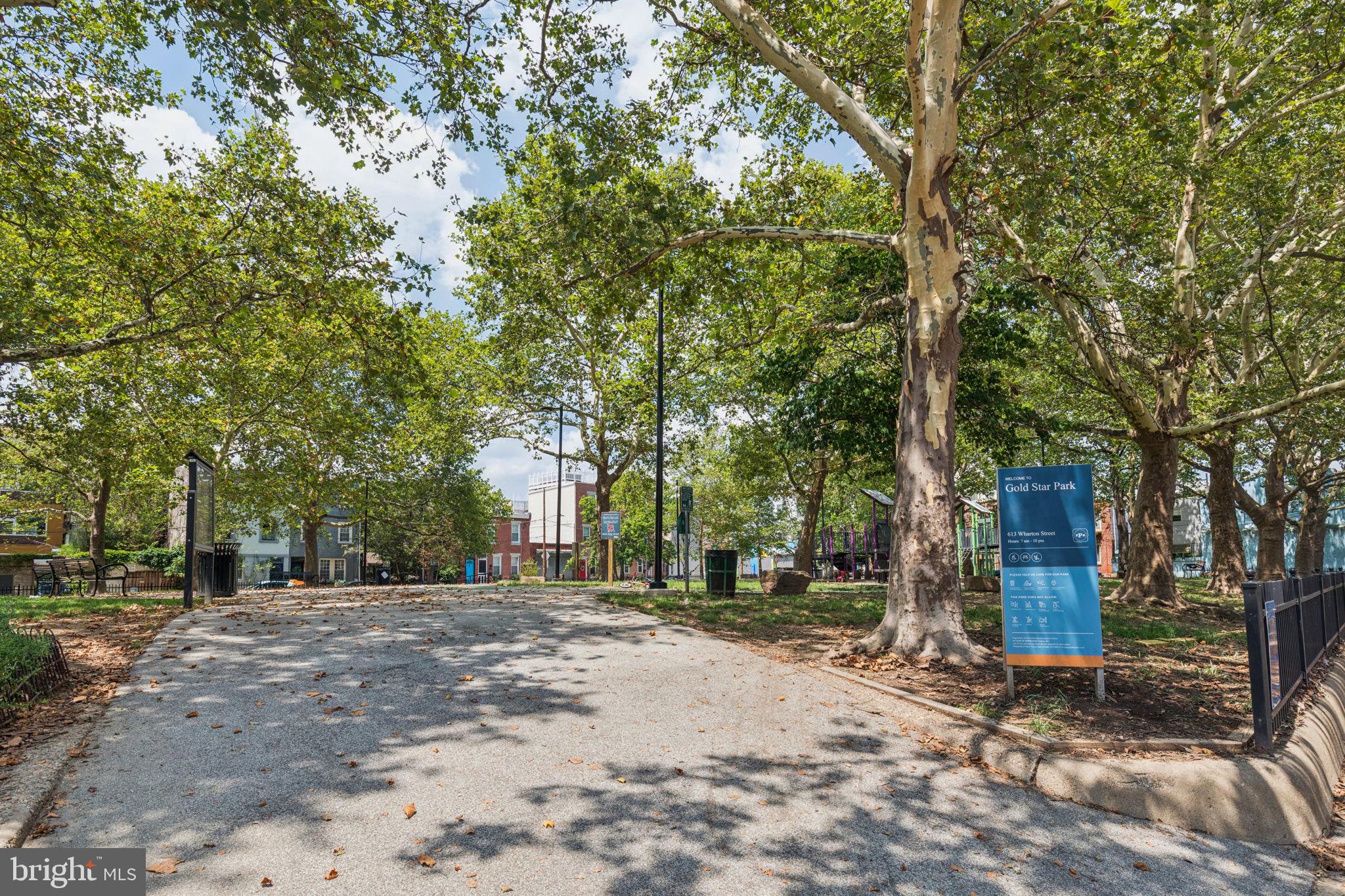 1229 S MARSHALL STREET 33