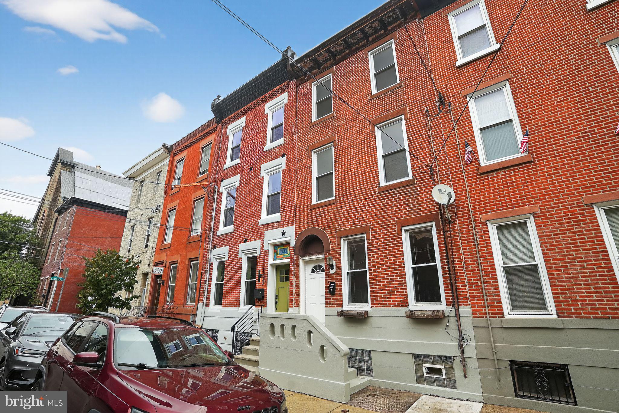 1325 E SUSQUEHANNA AVENUE