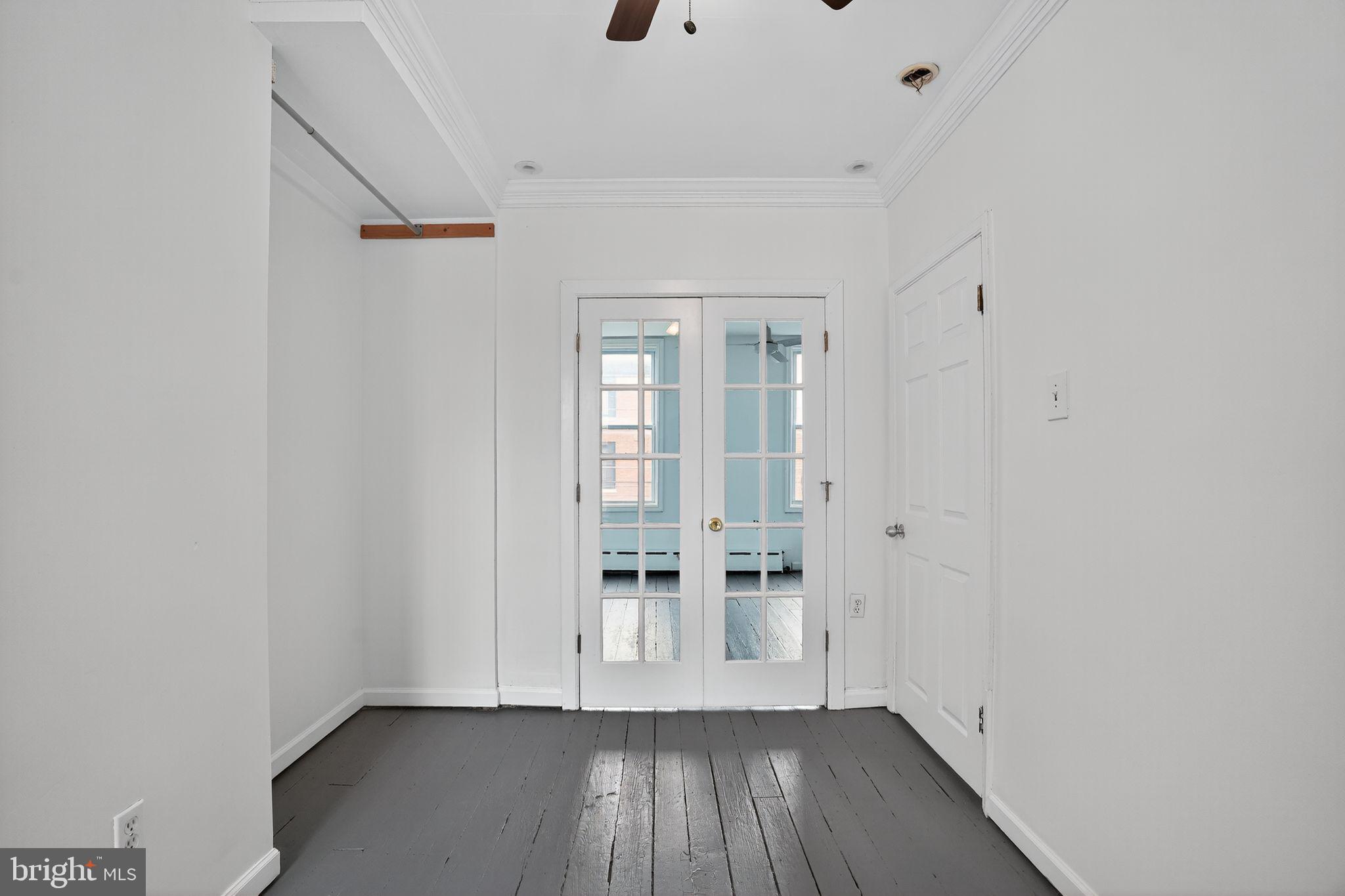 1325 E SUSQUEHANNA AVENUE