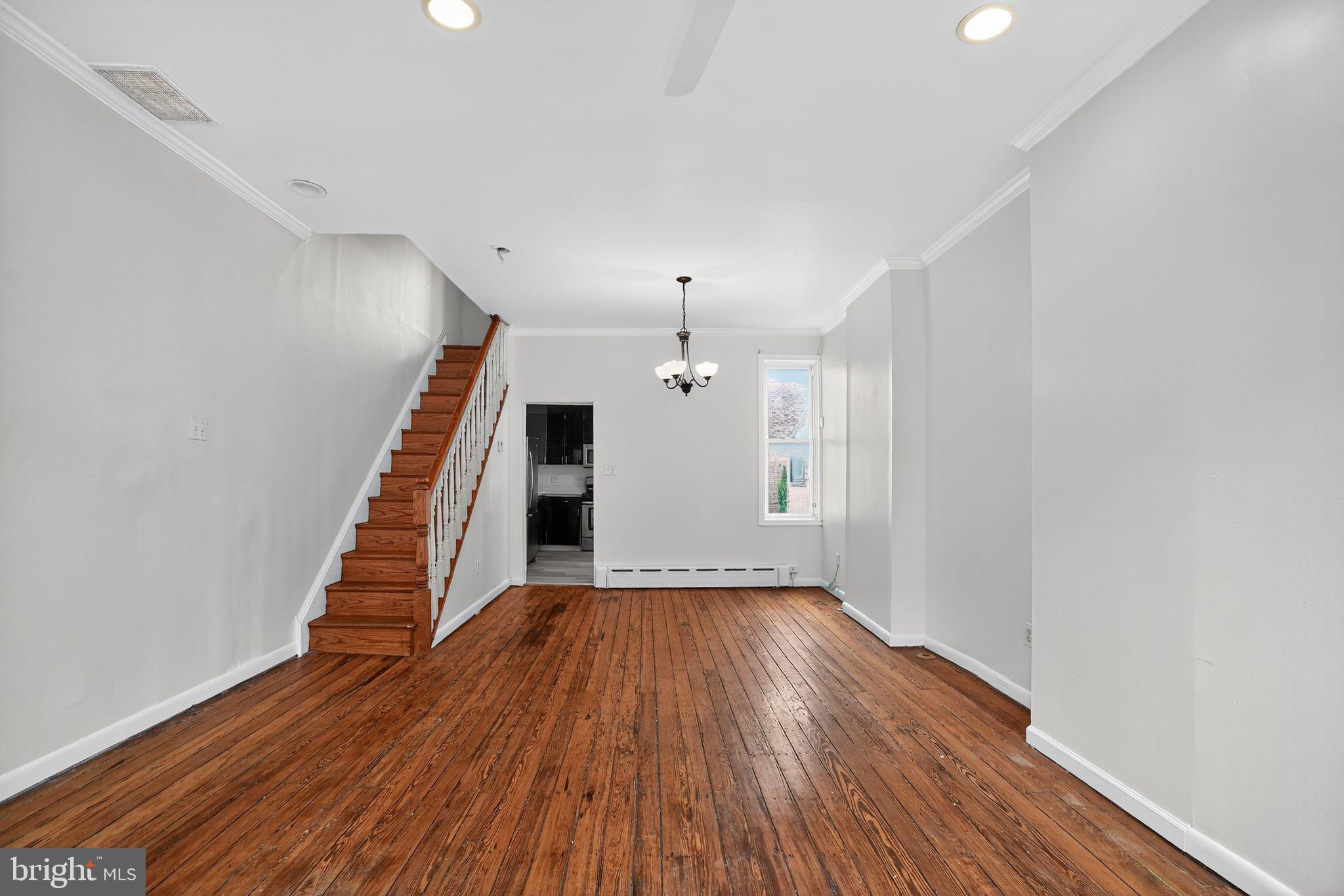 1325 E SUSQUEHANNA AVENUE