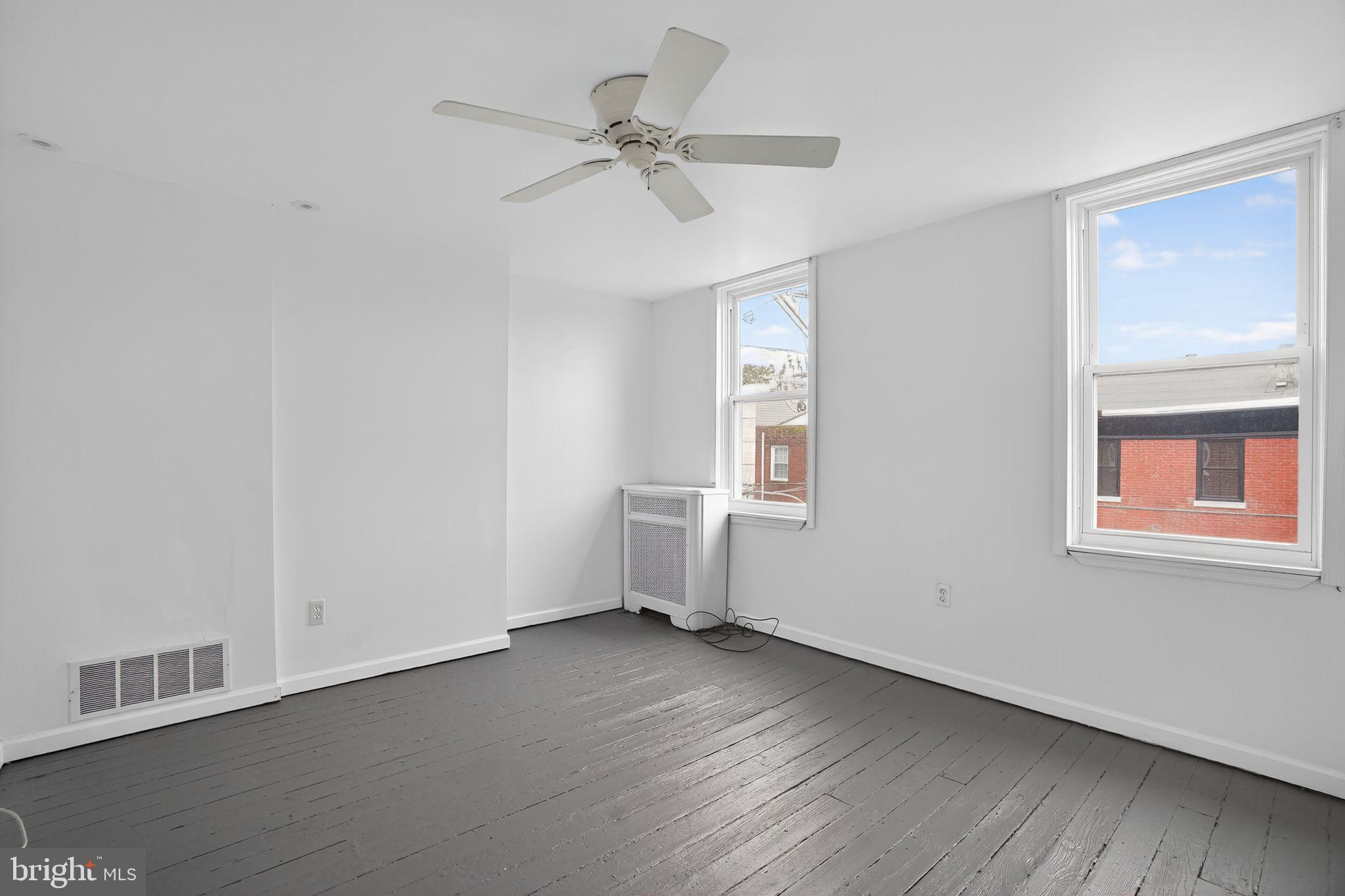 1325 E SUSQUEHANNA AVENUE