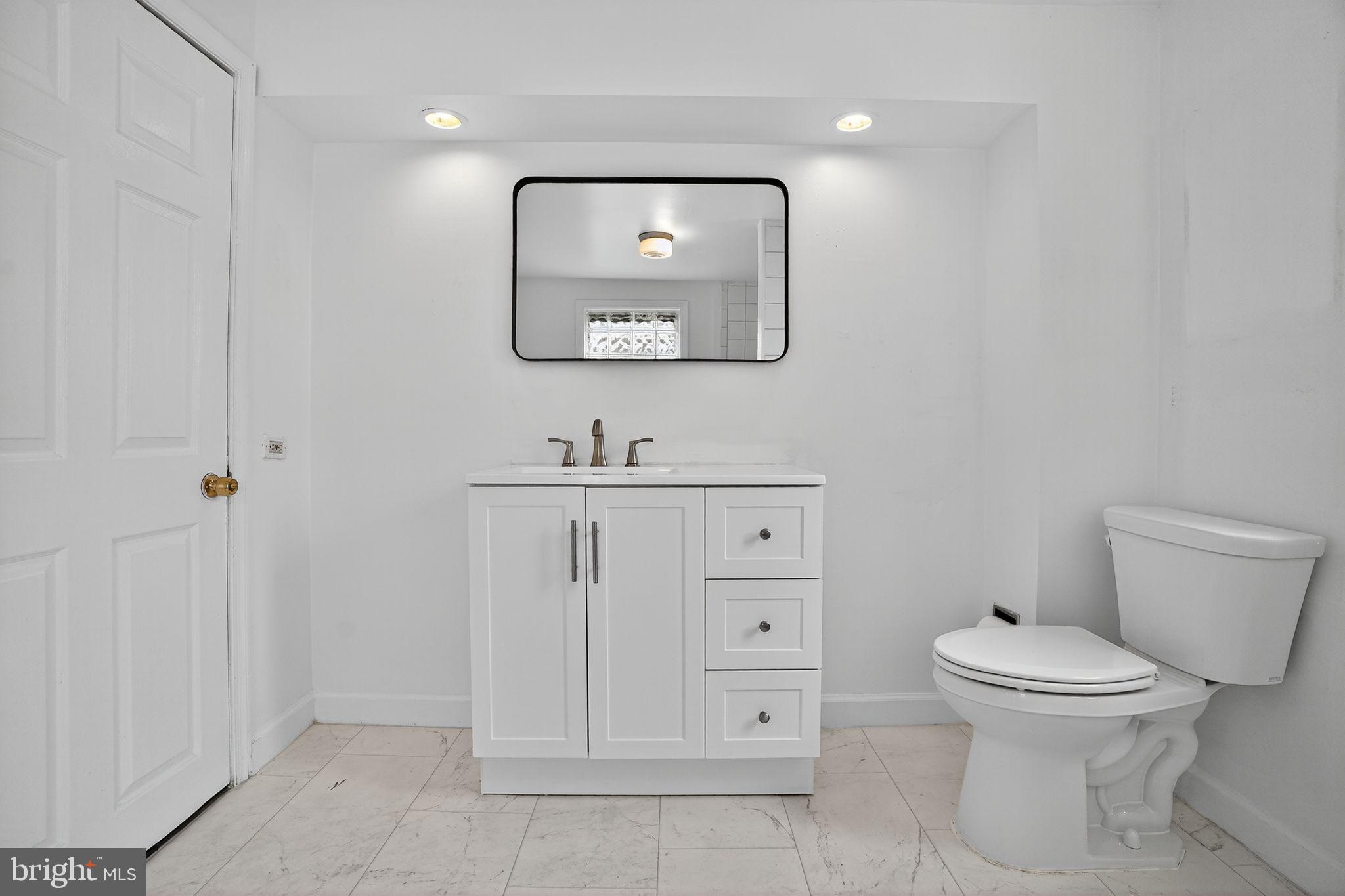 1325 E SUSQUEHANNA AVENUE