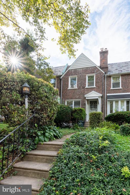 369 E GORGAS LANE